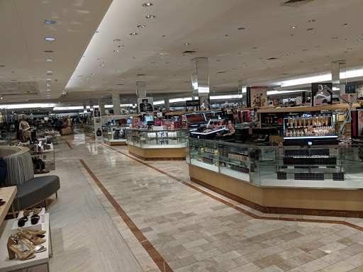 Department Store «Lord & Taylor», reviews and photos, 5 Woodfield Mall, Schaumburg, IL 60173, USA