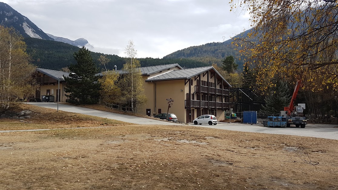 Neige et Soleil - Centre de vacances - Colos et classes de découvertes en Savoie à Val-Cenis