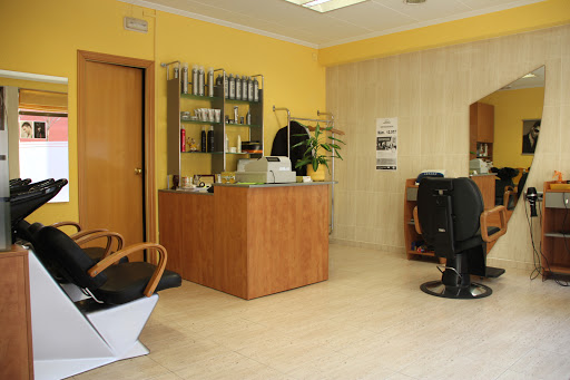 Diego's Perruquers (Homes). en Badalona, Barcelona