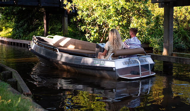 Private Boat Tours Giethoorn - De Sloothaak