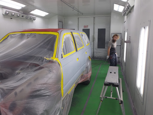 Auto Body Shop «Chatfield Auto Body», reviews and photos, 8537 S Reed St, Littleton, CO 80128, USA