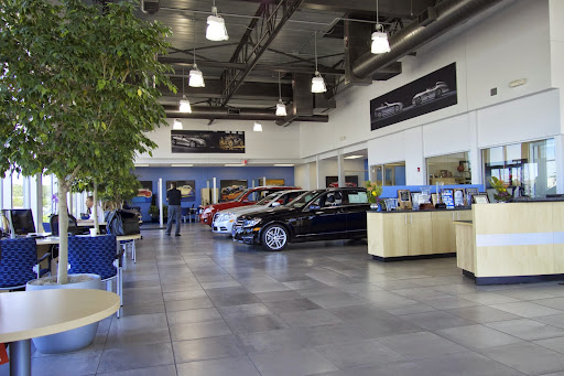 Mercedes Benz Dealer «Mercedes-Benz of Westmont», reviews and photos, 200 E Ogden Ave, Westmont, IL 60559, USA