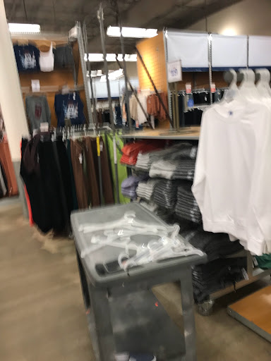 Clothing Store «Old Navy», reviews and photos, 755 NJ-18, East Brunswick, NJ 08816, USA