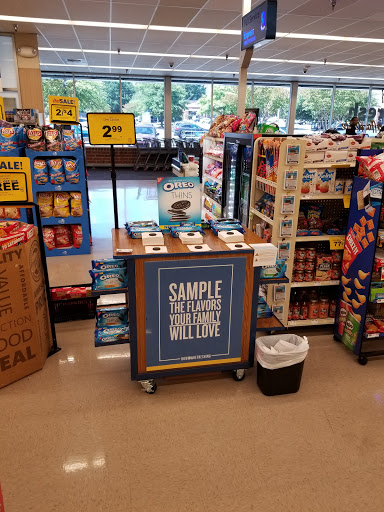 Grocery Store «Food Lion», reviews and photos, 1499 New Walkertown Rd, Winston-Salem, NC 27101, USA