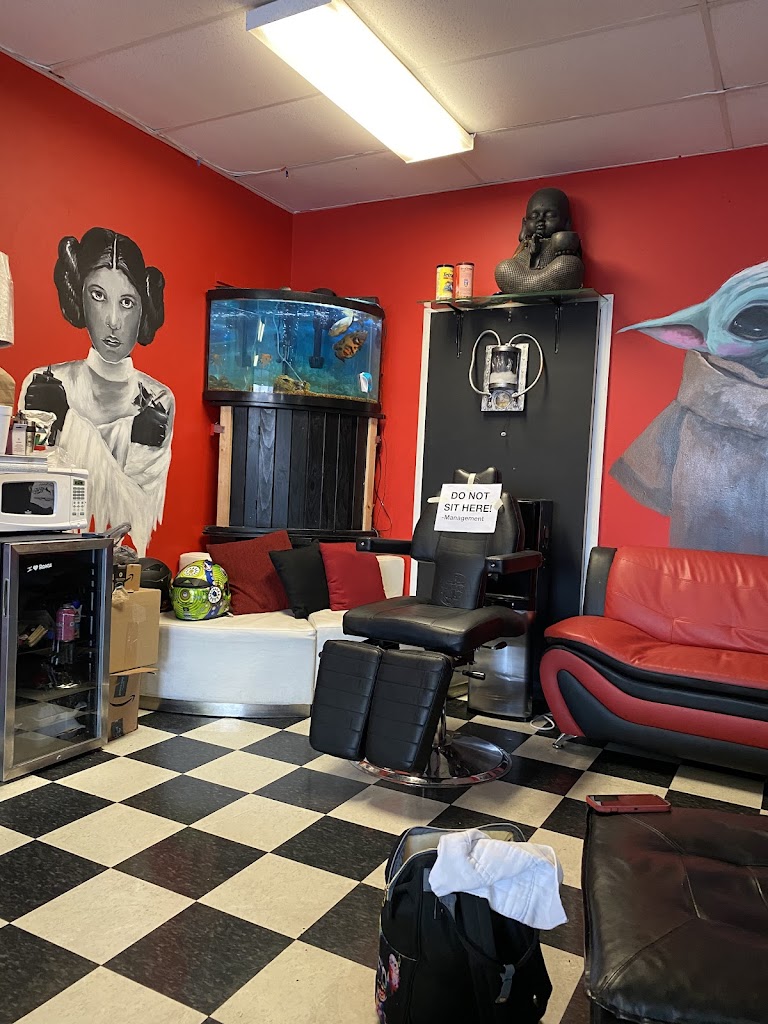 912 Ink Tattoo and Piercing 31525