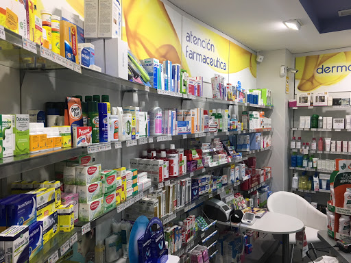 Información y opiniones sobre Farmacia Manuel Leon Ortega de Sevilla