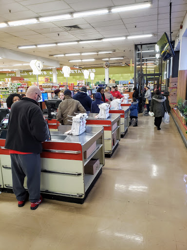 Grocery Store «C-Town Supermarkets», reviews and photos, 360 Boston Post Rd, Stratford, CT 06460, USA