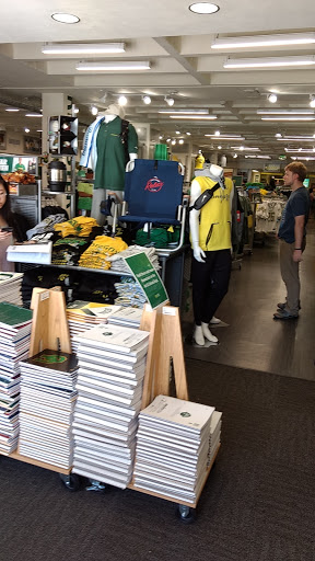 Book Store «The Duck Store - Campus», reviews and photos, 895 E 13th Ave, Eugene, OR 97401, USA