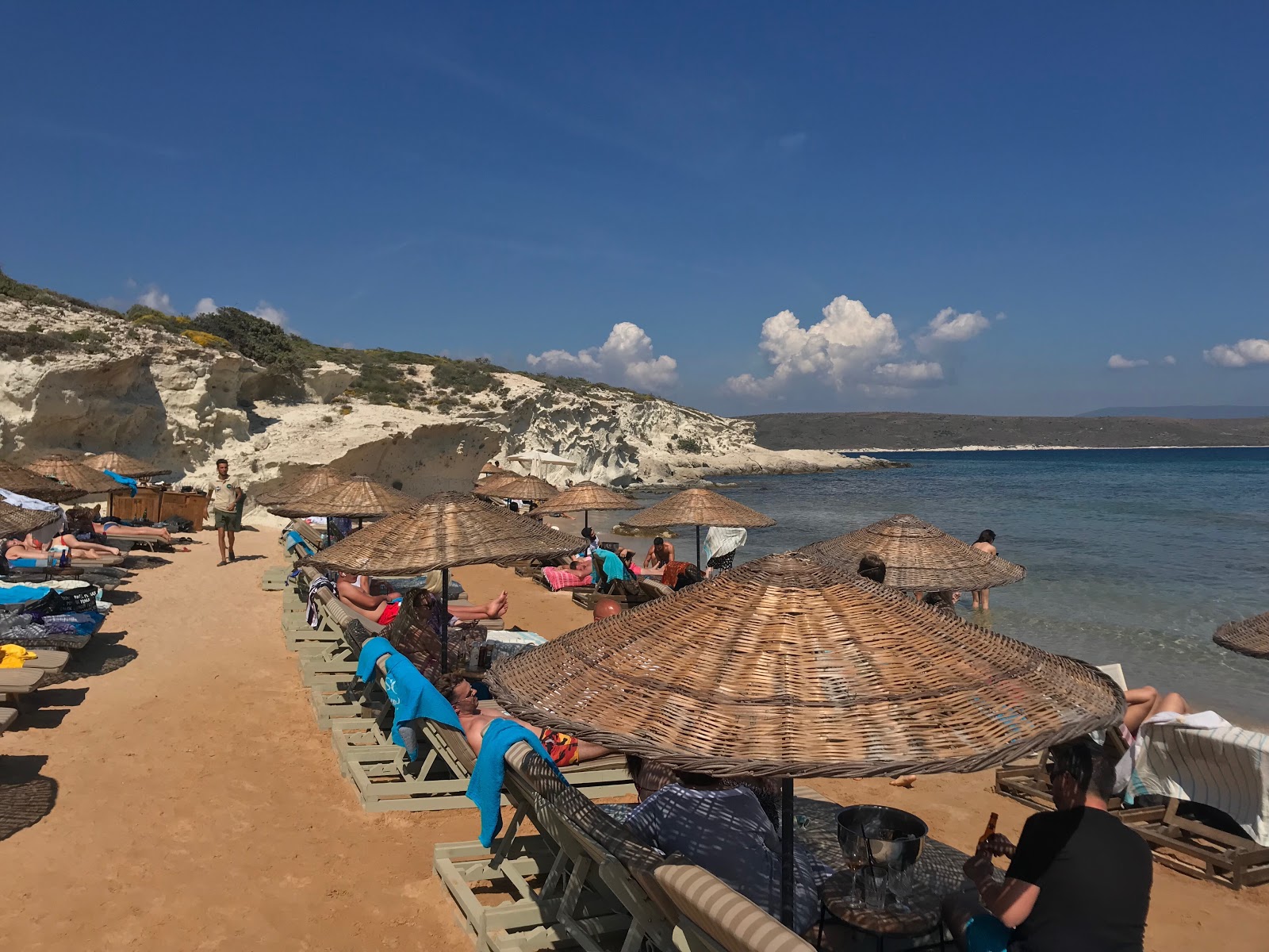 Foto von Madeo Beach mit sehr sauber Sauberkeitsgrad