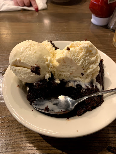 American Restaurant «Cracker Barrel Old Country Store», reviews and photos, 1740 Scenic Hwy N, Snellville, GA 30078, USA