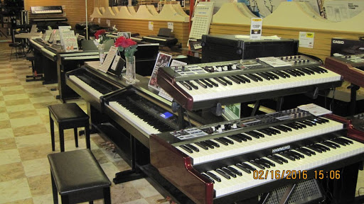 Musical Instrument Store «Sam Ash Music Stores», reviews and photos, 923 N McMullen Booth Rd, Clearwater, FL 33759, USA