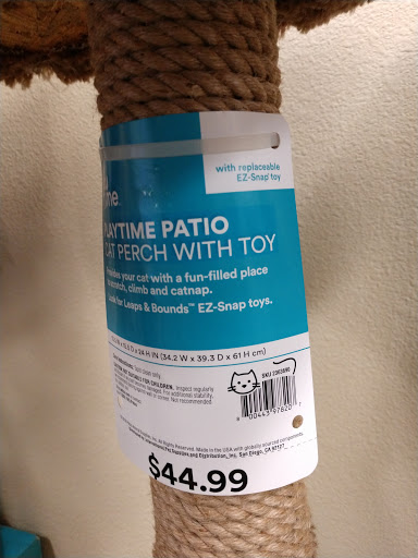 Pet Supply Store «Petco Animal Supplies», reviews and photos, 525 S 5th St, Bismarck, ND 58504, USA