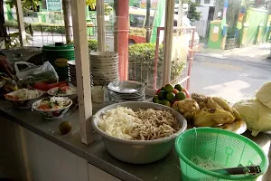 Soto Ayam Dan Bakmi Jawa Khas Jogja Mbah Djajeng image