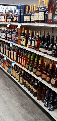 Liquor Store «Newport Liquor Store», reviews and photos, 2019 N Coast Hwy, Newport, OR 97365, USA