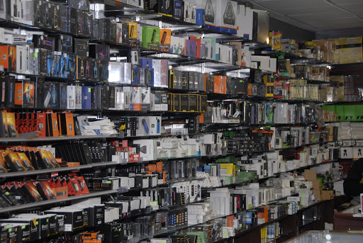 Tobacco Shop «Shreeji Smoke & Vape Shop», reviews and photos, 3224 Long Beach Rd, Oceanside, NY 11572, USA