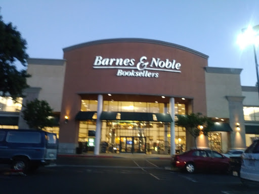 Book Store «Barnes & Noble», reviews and photos, 791 S Main St, Orange, CA 92868, USA