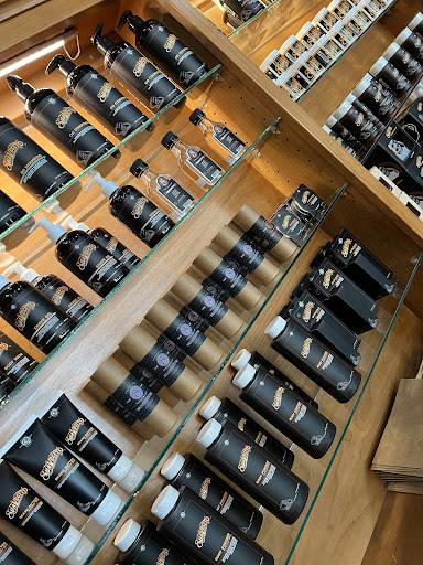 Barber Shop «Fresno Barber Shop», reviews and photos, 1936 N Echo Ave, Fresno, CA 93704, USA