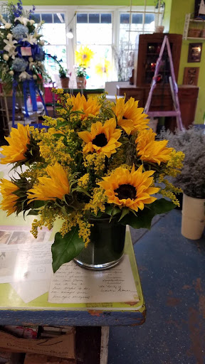 Florist «Tappan Zee Florist», reviews and photos, 176 Main St, Nyack, NY 10960, USA