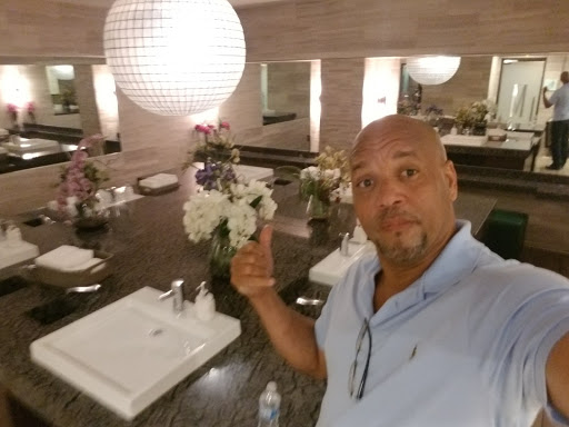 Movie Theater «iPic Theaters», reviews and photos, 4444 Westheimer Rd, Houston, TX 77027, USA