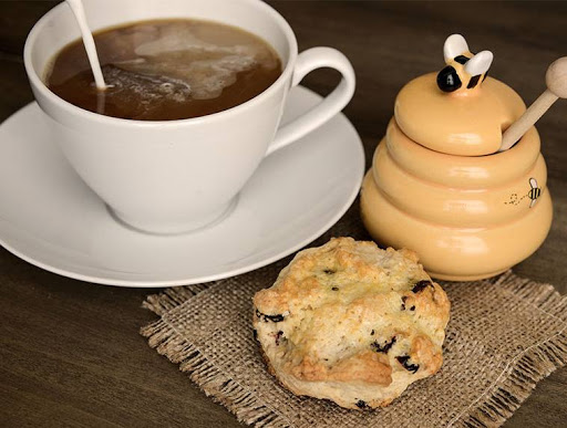 Grocery Store «The Bee Grocery», reviews and photos, 1001 E 6th St, Austin, TX 78702, USA