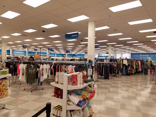 Clothing Store «Ross Dress for Less», reviews and photos, 239 Golf mill Center, Niles, IL 60714, USA