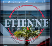 Photos du propriétaire du Café ETIENNE Coffee & Shop St-Nazaire à Saint-Nazaire - n°4