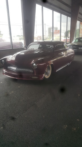 Car Dealer «Baltria Vintage Auto Gallery», reviews and photos, 4200 E Main St, St Charles, IL 60174, USA