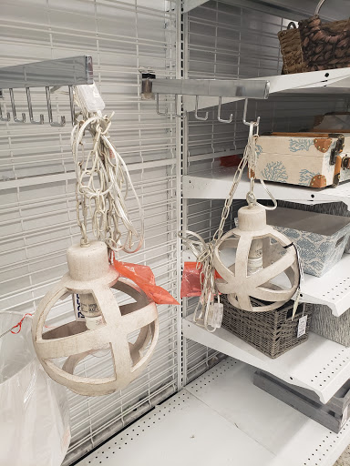 Clothing Store «Ross Dress for Less», reviews and photos, 16955 Monterey Rd, Morgan Hill, CA 95037, USA