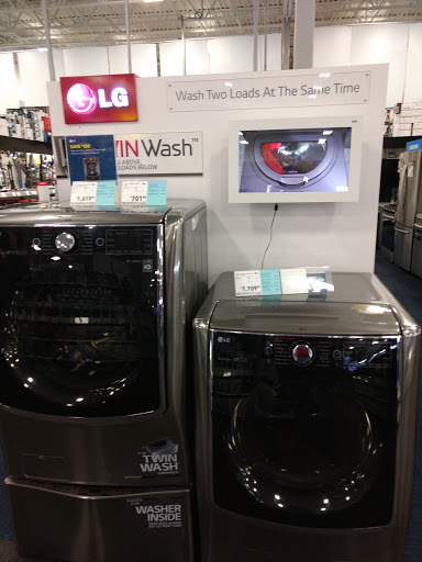 Electronics Store «Best Buy», reviews and photos, 4401 Transit Rd, Buffalo, NY 14221, USA