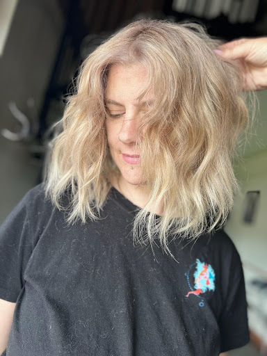 Massage «Statik Hair Studio & Day Spa», reviews and photos, 501 E 3rd St, Sterling, IL 61081, USA