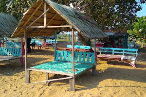 Pantai Pecal Ketapang (Kinjil Pesisir) image