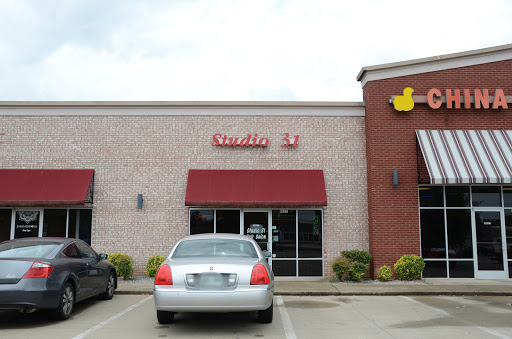 Beauty Salon «Studio 31 Hair Salon», reviews and photos, 917 Tiny Town Rd # C, Clarksville, TN 37042, USA