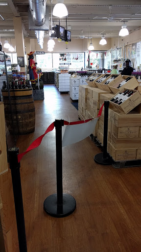 Wine Store «Westchester Wine Warehouse», reviews and photos, 53 Tarrytown Rd, White Plains, NY 10607, USA