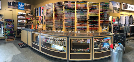 Clothing Store «Active Ride Shop», reviews and photos, 13920 City Center Dr #4025, Chino Hills, CA 91709, USA