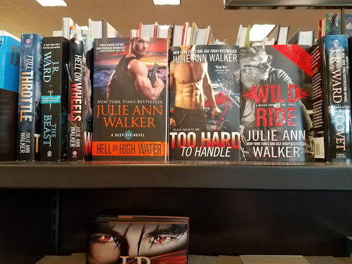 Book Store «Books-A-Million», reviews and photos, 3230 Westgate Mall, Fairview Park, OH 44126, USA