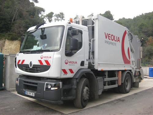 Centre de recyclage Centre de tri et traitement des déchets professionnels - Veolia Carros