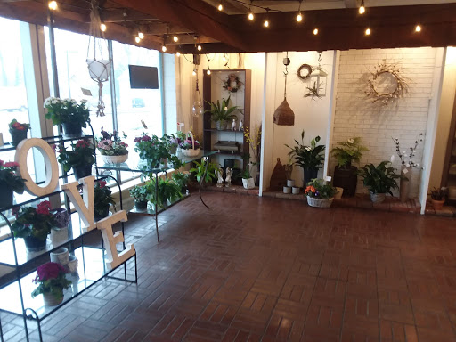 Florist «Kent Floral Co.», reviews and photos, 1109 S Water St, Kent, OH 44240, USA