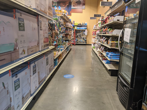Pet Supply Store «PetSmart», reviews and photos, 9 Highland Common E, Hudson, MA 01749, USA
