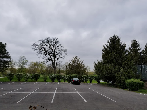 Golf Club «Indian Hill Club», reviews and photos, 1 N Indian Hill Rd, Winnetka, IL 60093, USA