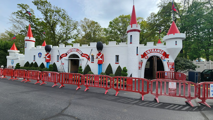 Amusement park near Garden State Inn
