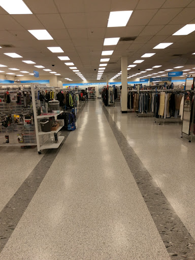 Clothing Store «Ross Dress for Less», reviews and photos, 151 N McDowell Blvd, Petaluma, CA 94954, USA