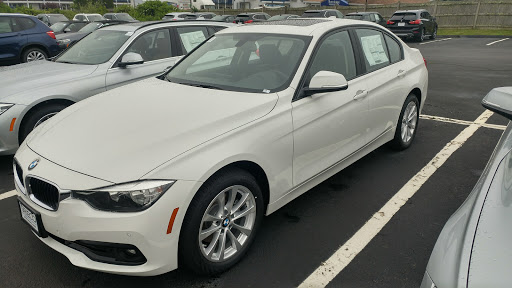 BMW Dealer «BMW of Newport a Grieco Family Company», reviews and photos, 1215 W Main Rd, Middletown, RI 02842, USA