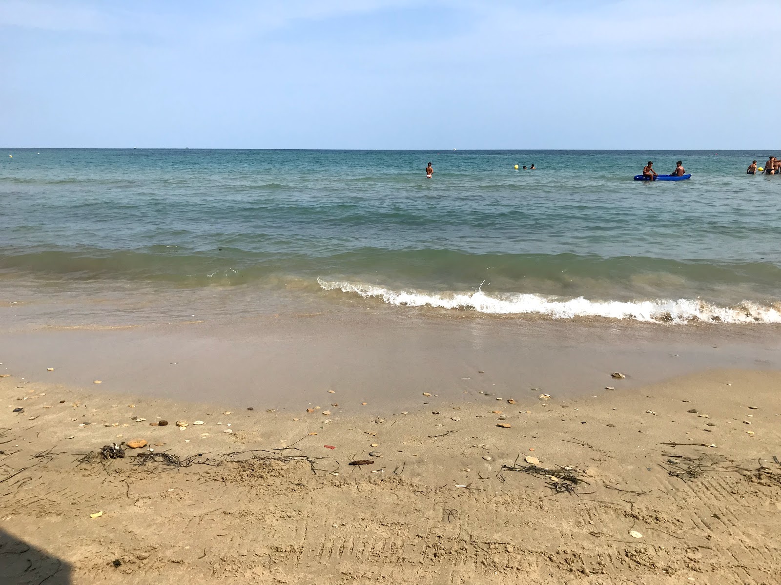 Foto de Casalabate beach - lugar popular entre os apreciadores de relaxamento