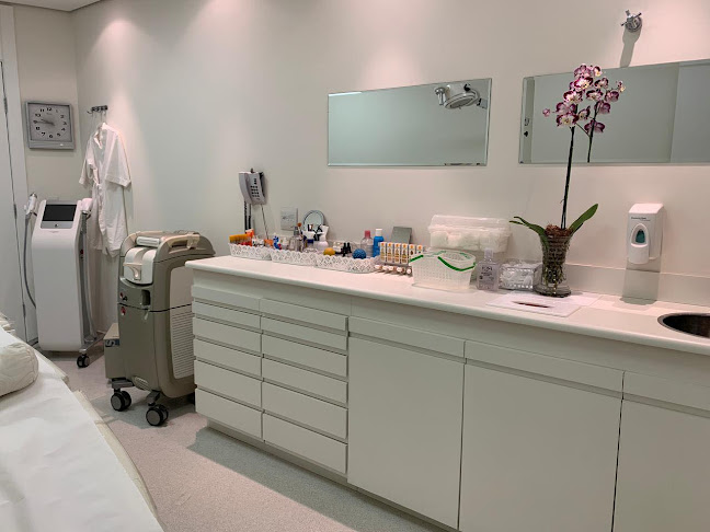 Horário de funcionamento de Tez Serviços Dermatológicos