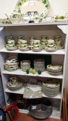 Antique Store «Too Much Stuff Quality Second Hand Treasures», reviews and photos, 1151 Grass Valley Hwy, Auburn, CA 95603, USA