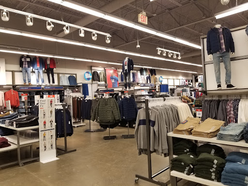 Clothing Store «Old Navy», reviews and photos, 3260 Fairlane Dr, Allen Park, MI 48101, USA
