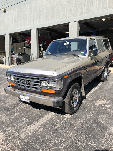 Auto Body Shop «Twomey Auto Works», reviews and photos, 1009 S Congress Ave, Austin, TX 78704, USA