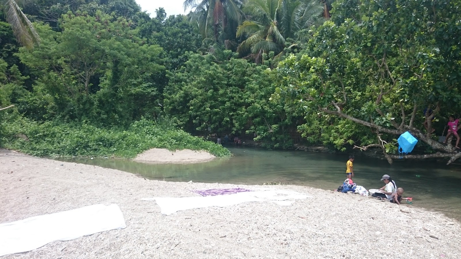 Zdjęcie Bulabod Beach - popularne miejsce wśród znawców relaksu