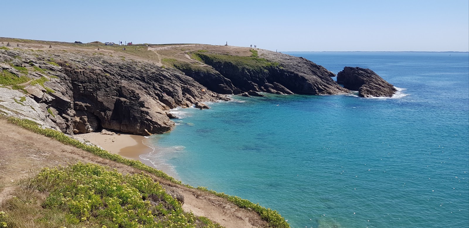 Plage de Port Goulom'in fotoğrafı - rahatlamayı sevenler arasında popüler bir yer