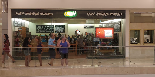 Cosmetics Store «Lush Cosmetics», reviews and photos, 7101 Democracy Blvd, Bethesda, MD 20817, USA